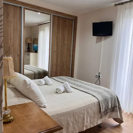 Apartamento Orilla De Triana Siviglia Esterno foto