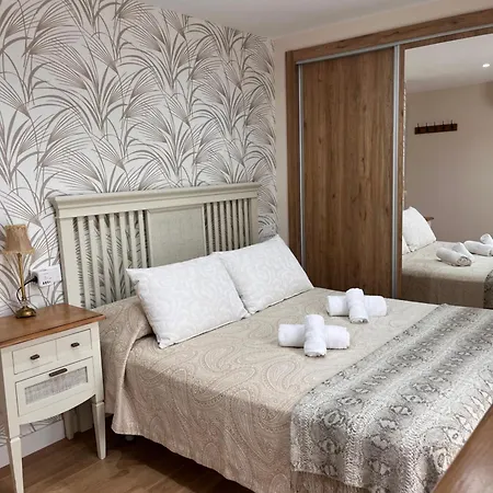 Apartamento Orilla De Triana Siviglia Esterno foto